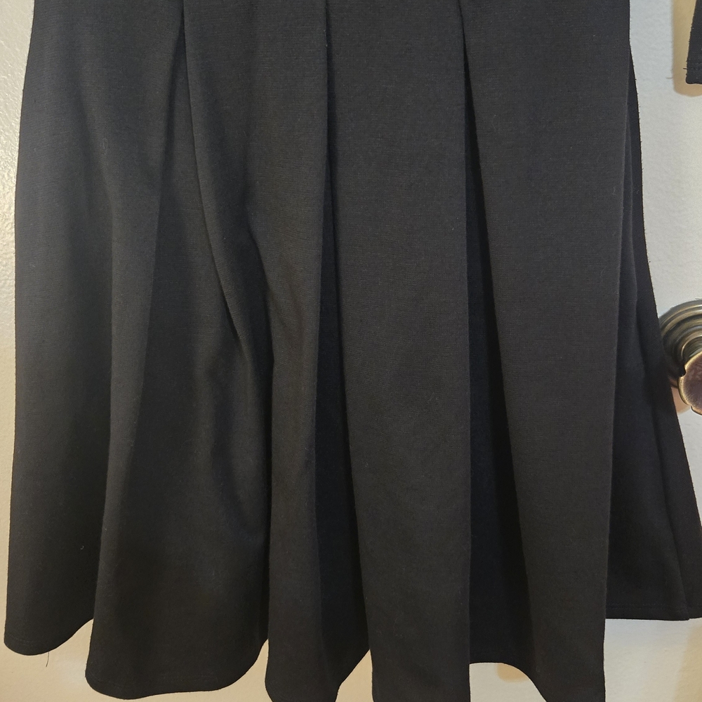 Chic Black Long Sleeve Dress - Picture 4 of 4